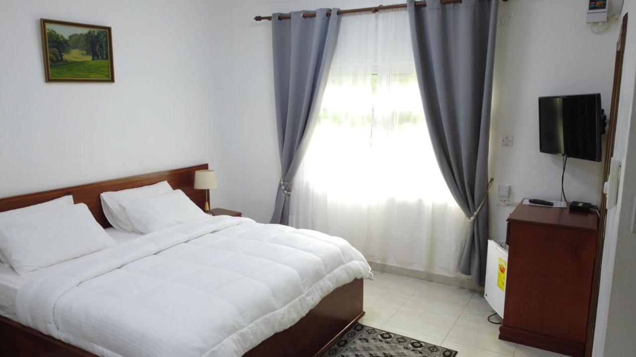 Charlestina Beach Resort Ampeni Exterior photo